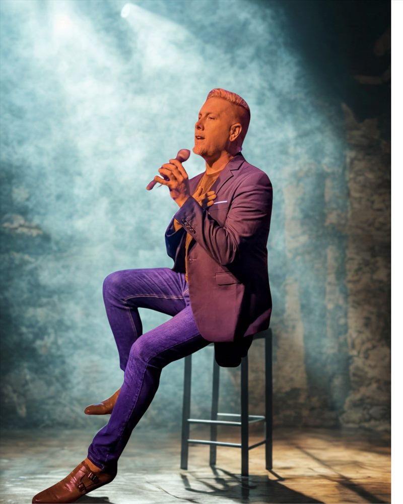 Brian Mason performing
